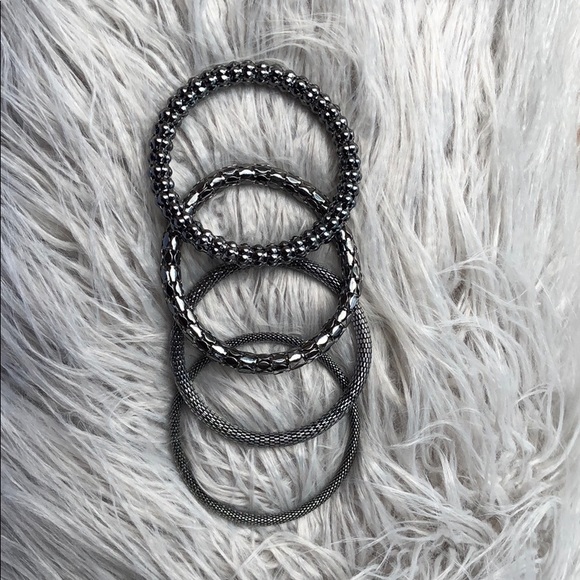 Bracelets - Picture 4 of 5